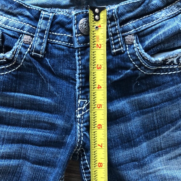 Silver Tuesday low bootcut 26/28” distressed jeans - Picture 9 of 16